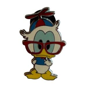 Disney Pin Trading 2010 DuckTales Duck Nerd Propeller Hat Red Glasses Enamel Pin